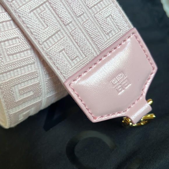 Mini Antigona Leather Satchel Givenchy in Tender Pink NWT - Picture 17 of 17